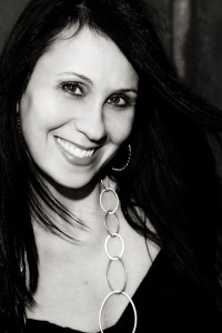 Elle-J-Rossi-200x300